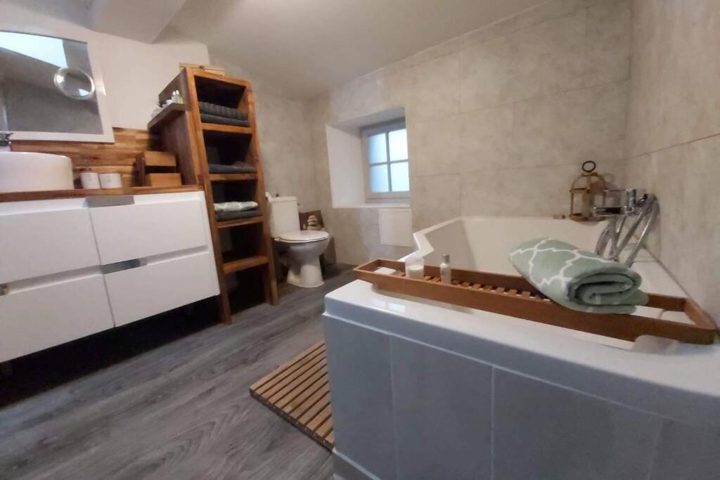 Le 68B Apartment การ์กาซอน ภายนอก รูปภาพ